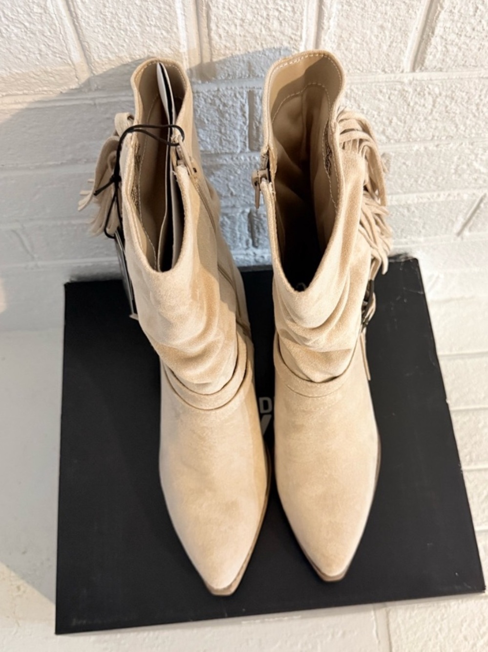 NWT! Madden NYC Sand Ankle Boots with Accent Fringe Women's Size 11 Suede Look - Picture 16 of 16